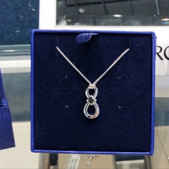 Swarovski pendant in silver - Picture 1 of 2